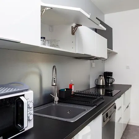 La Batisse L'arbre Gris Aparthotel 3*